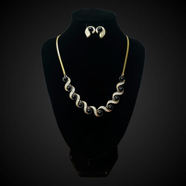 Onyx Necklace Set