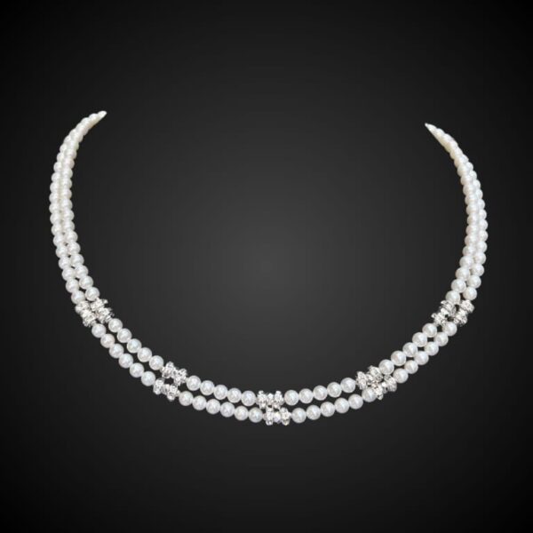 Shell Pearl Necklace