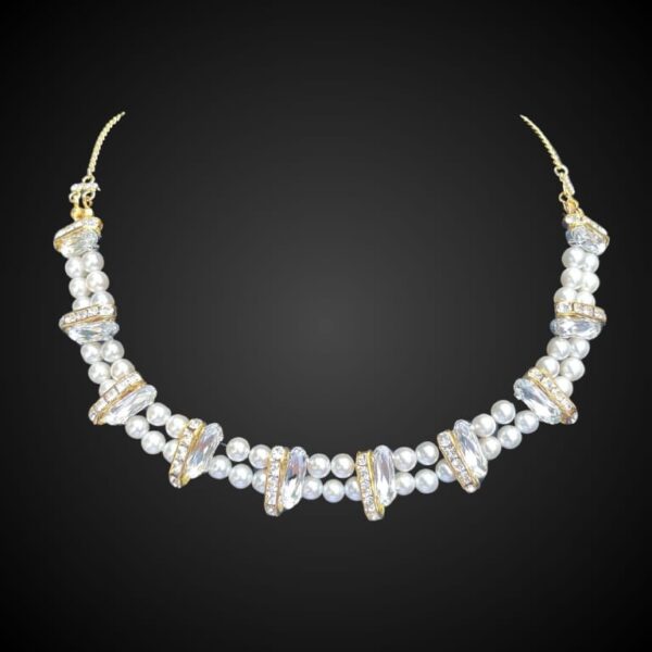 Shell Pearl Necklace