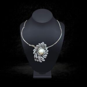 Shell Pearl Necklace