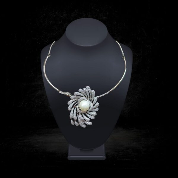 Shell Pearl Necklace