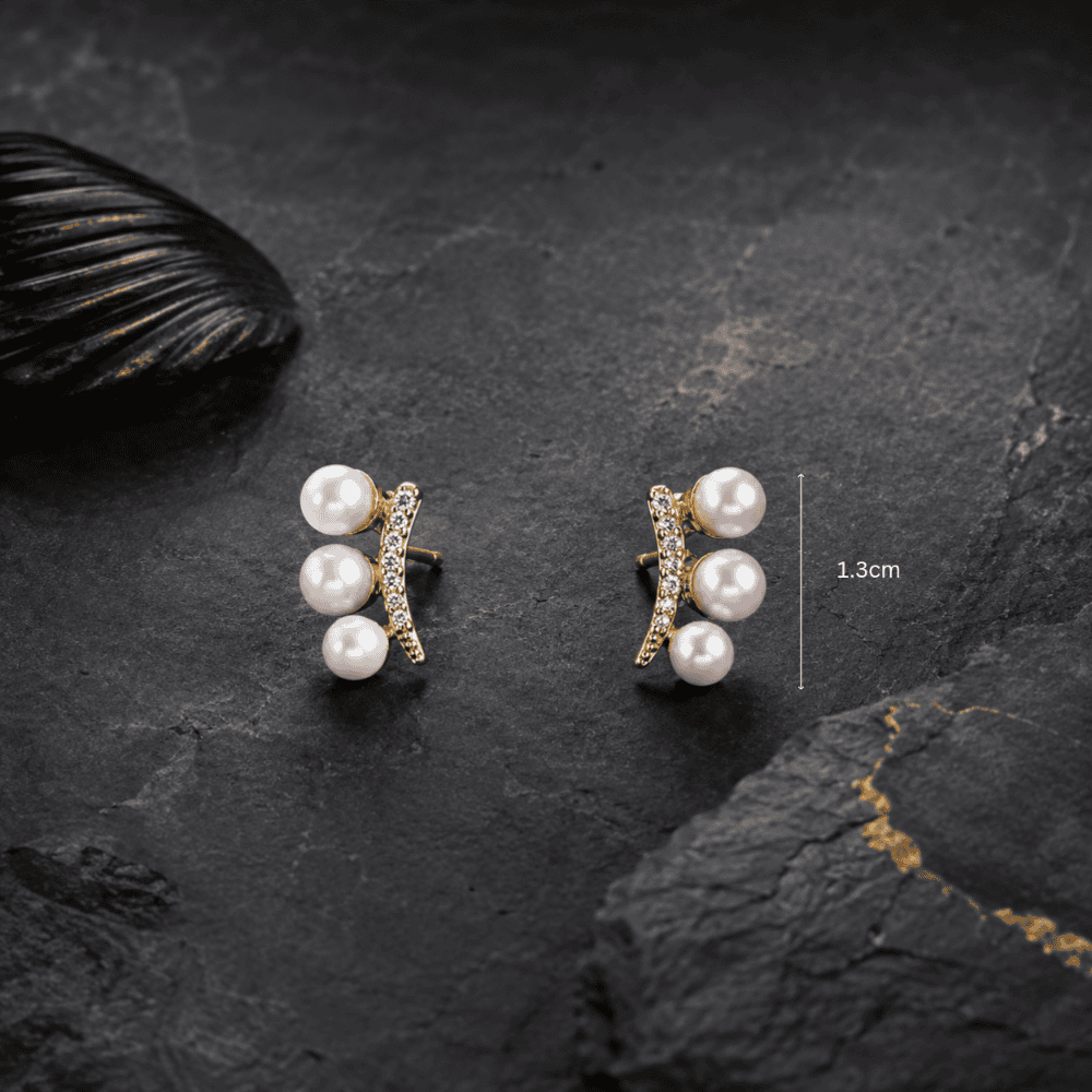 Shell Pearl Earrings