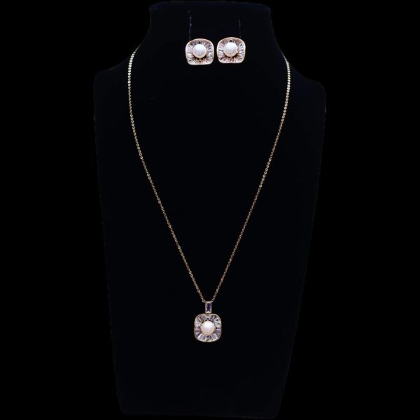 Fresh Water Pearl Necklace and Earrings