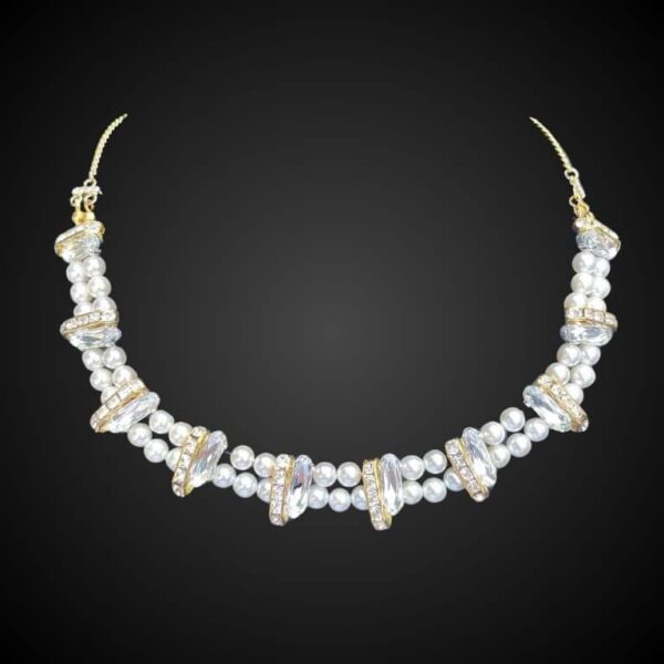 Shell Pearl Necklace