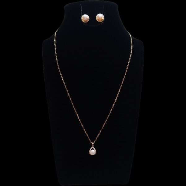 Fresh Water Pearl Necklace and Earrings