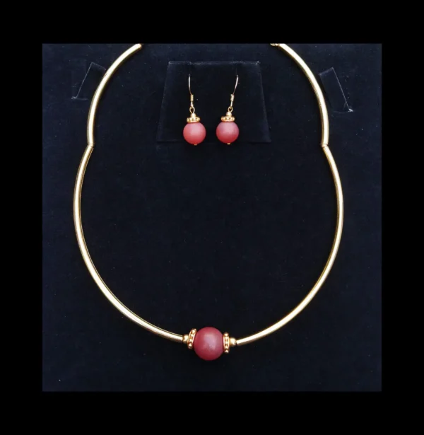 Agate Necklace and Earrings