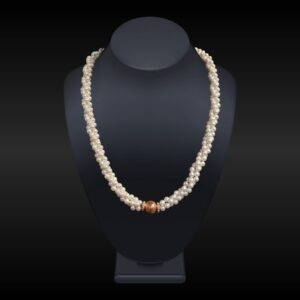 Shell Pearl Necklace