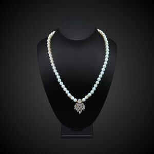 Shell Pearl Necklace