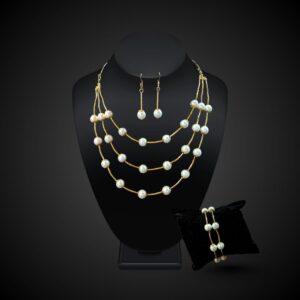 Shell Pearl Necklace Set