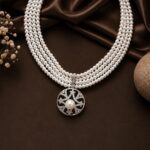 Shell Pearl Necklace