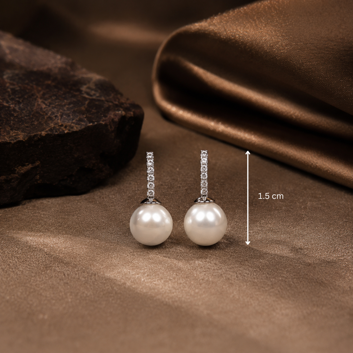 Shell Pearl/ Cubic Zirconia Earring